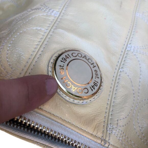 Vintage Coach Leather Shoulder Bag Purse With Dust Bag - Picture 13 of 15